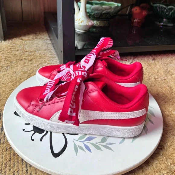PUMA WOMEN'S BASKET HEART DE
SNEAKERS BOW LACES. - Picture 6 of 17